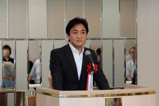 玉木雄一郎共同代表