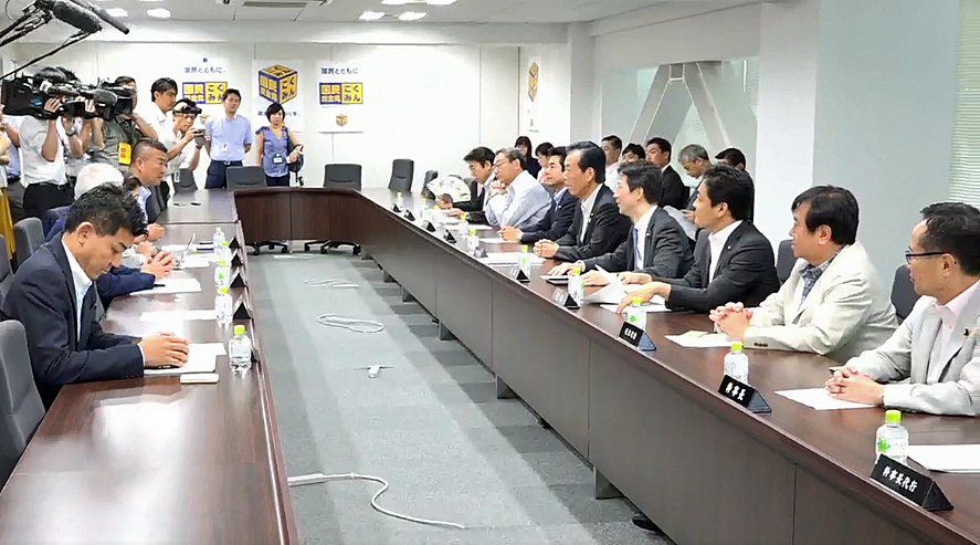 第12回総務会の様子