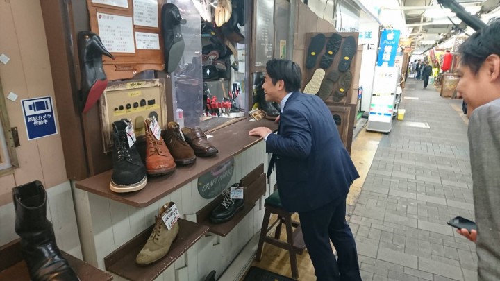 ひたすら歩いてあいさつし