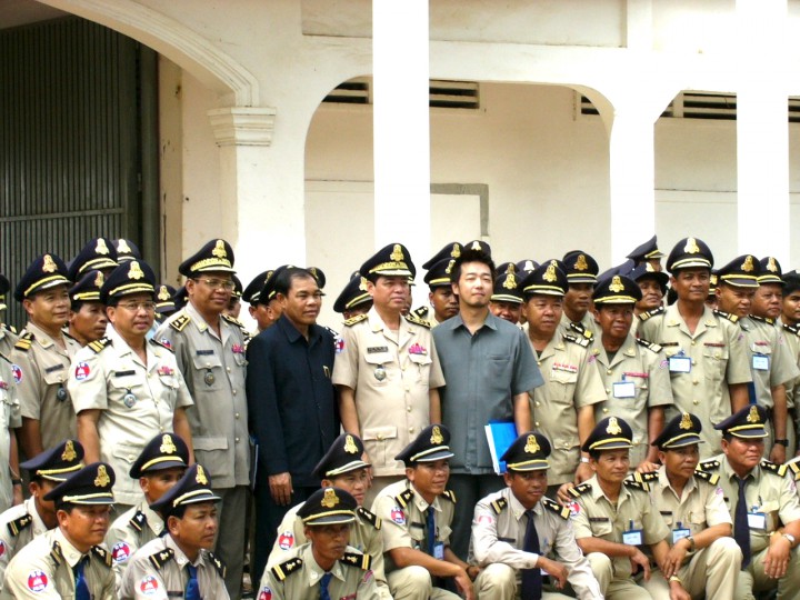 カンボジアの内務省と警察に、日本の交番システムの研修を受けてもらった