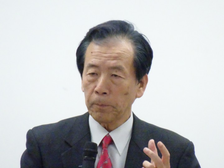 国民民主党の取り組みについて報告する平野幹事長