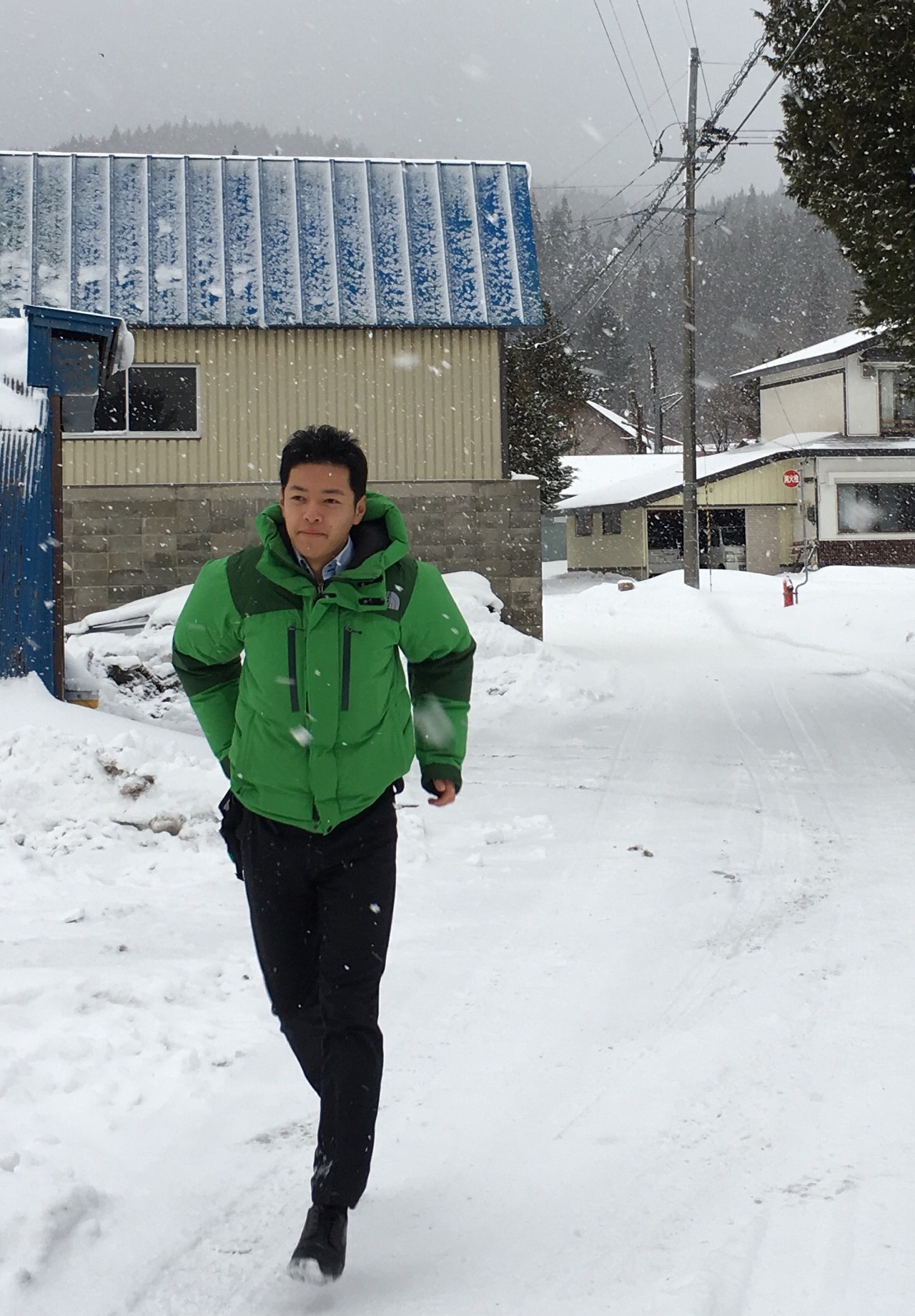 【クローズアップ若手議員】人づくりが人口減少への答え（雪道）