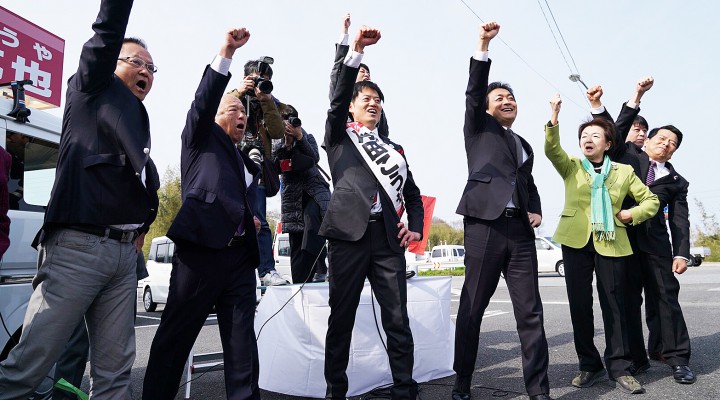 玉木代表、嘉田元知事らが角田候補とガンバロウを３唱