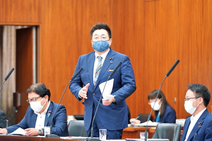 古賀之士参院議員