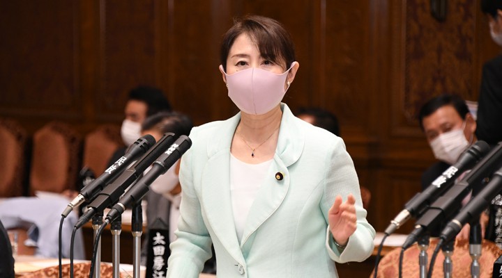 矢田わか子議員