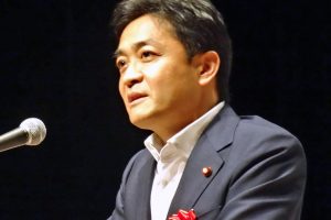 JP労組であいさつする玉木共同代表